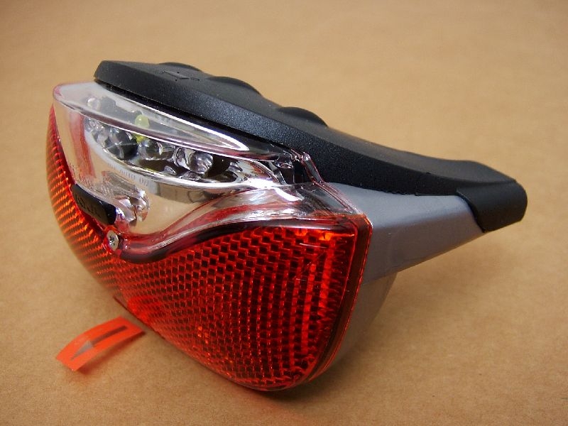 Gazelle LED Rücklicht Clear Vision mit Sensor Batterien